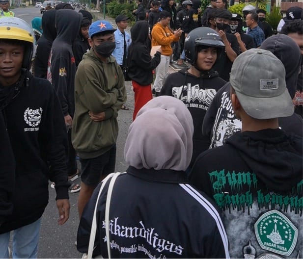 Ratusan Anggota Pesilat Pagar Nusa Datangi Pengadilan Negeri