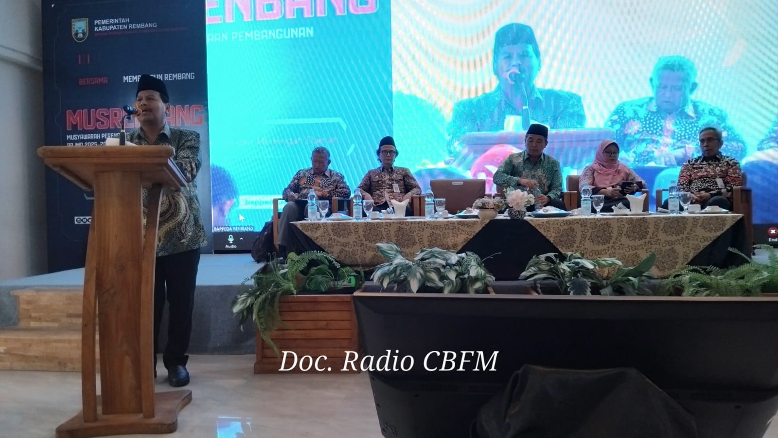 Penataan Alun-alun Kota Rembang ditunda