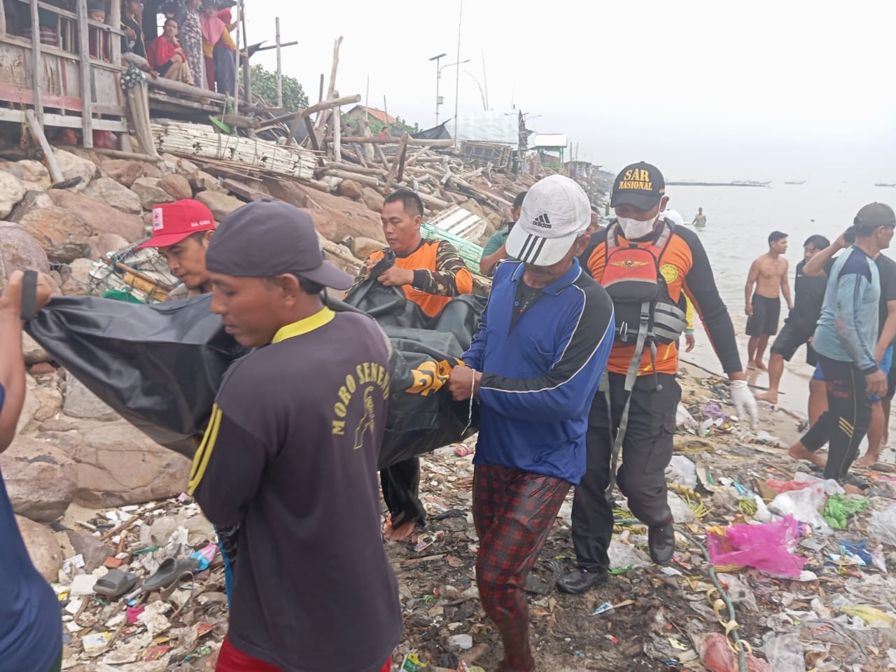 Nelayan Kragan Yang Hilang Tenggelam, Ditemukan Meninggal Dunia