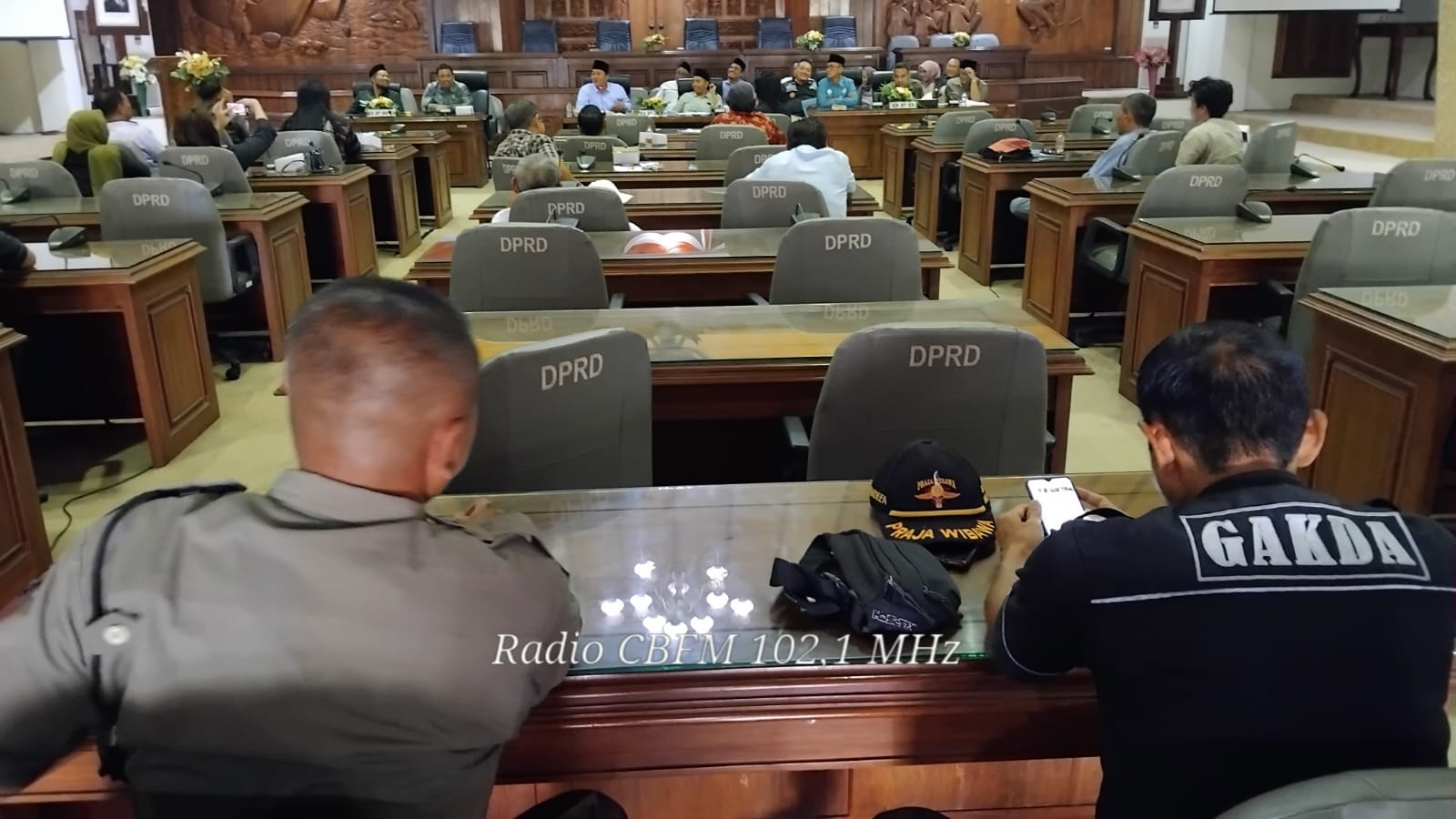 Keberadaan warung kopi plus disorot