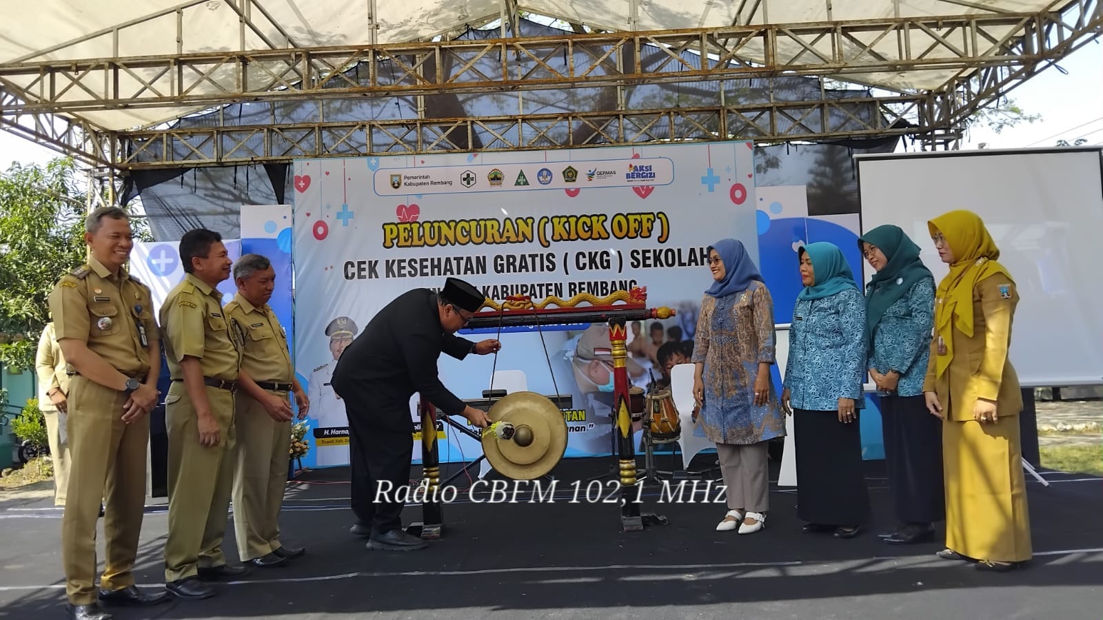 Cek Kesehatan anak sekolah di Rembang dimulai