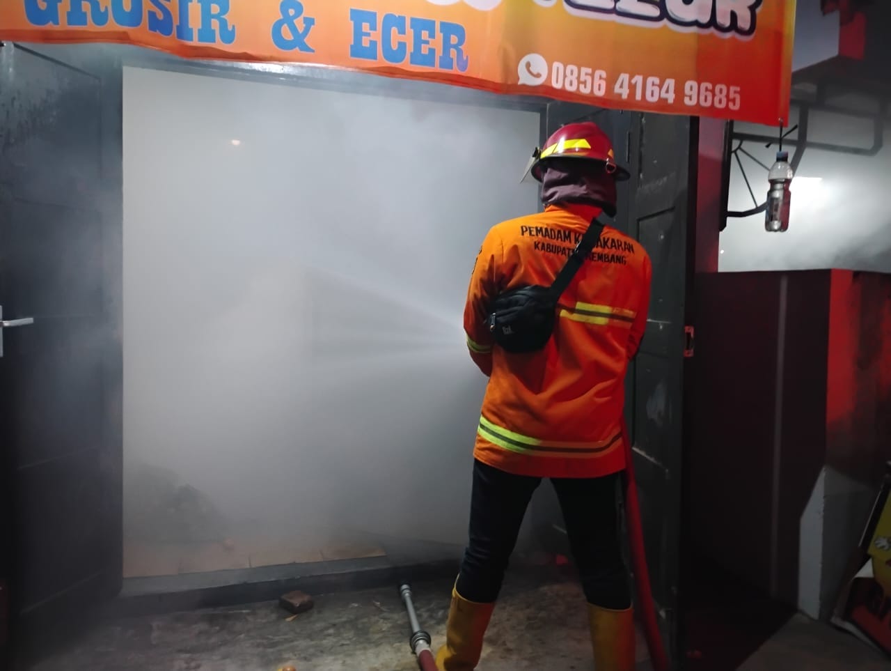 Kios Terbakar, Diduga Karena Puntung Rokok