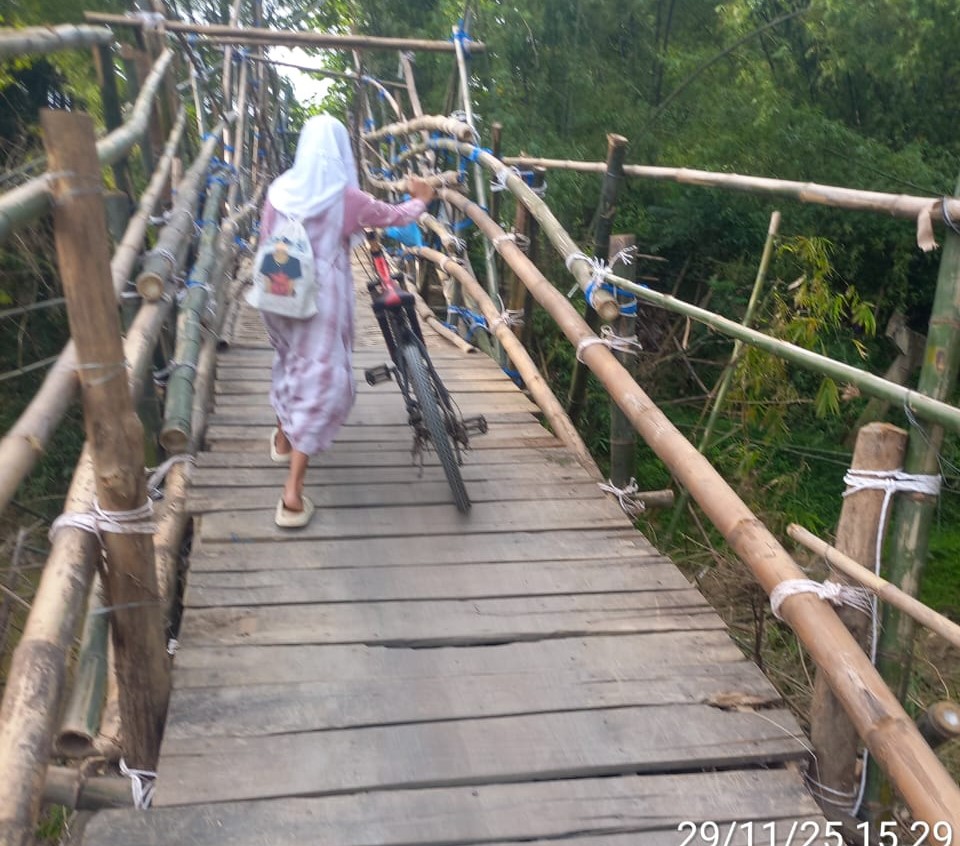 Rembang bakal punya jembatan gantung