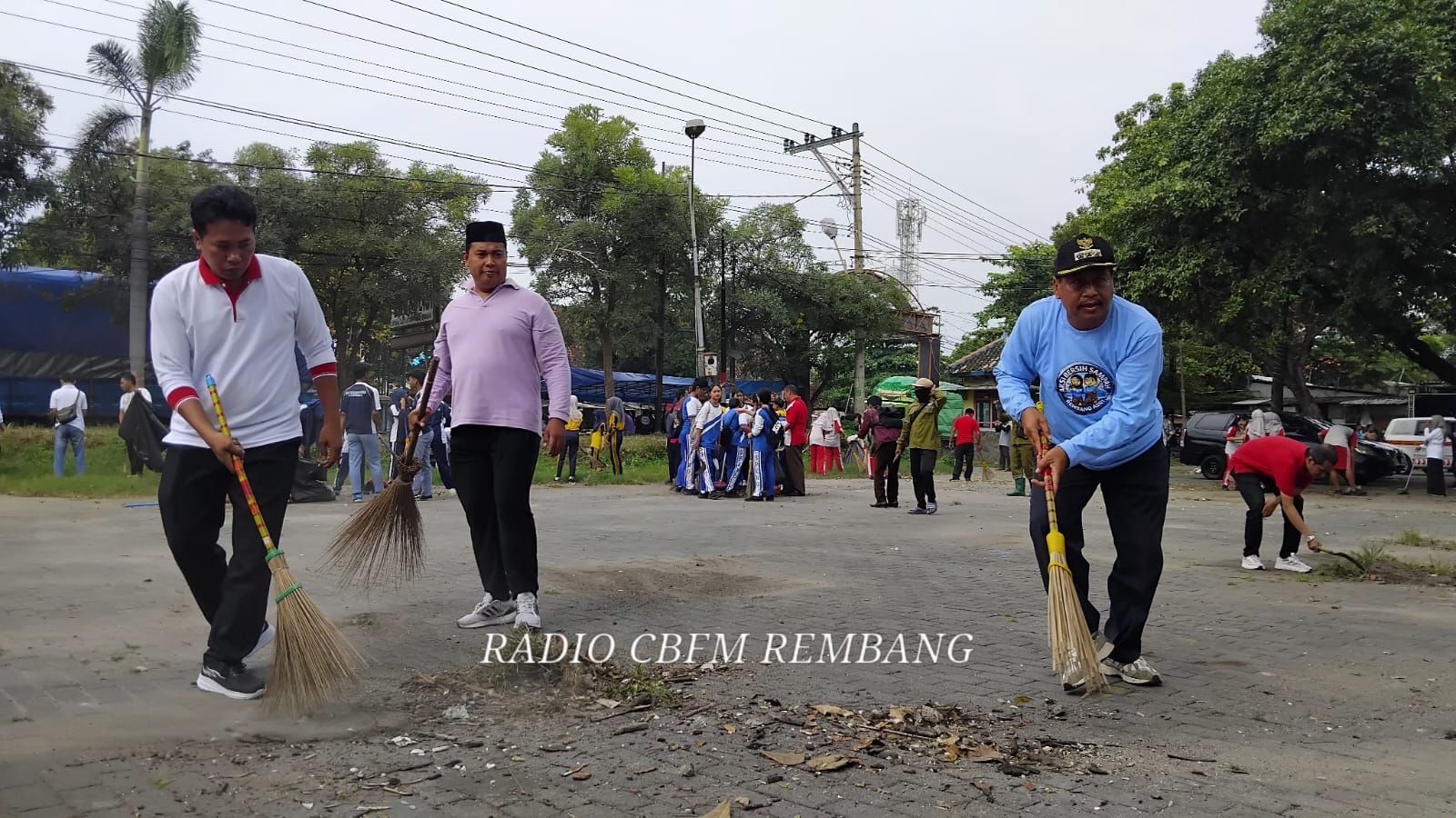 Bupati Harno bersihkan sampah di TRP Kartini