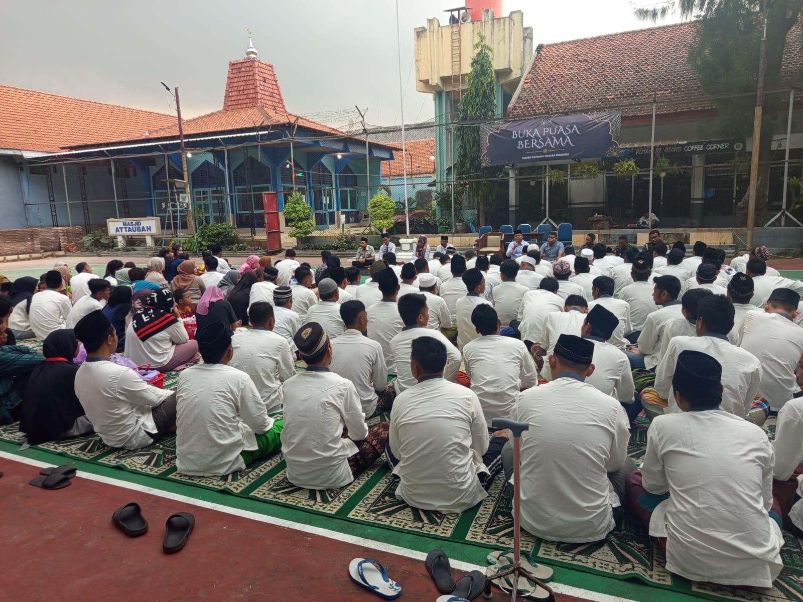 Berbagi Kehangatan, Rutan Rembang Gelar Buka Bersama Keluarga Warga Binaan