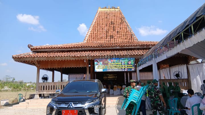 Pondokrejo pelestari Rumah Joglo nasional